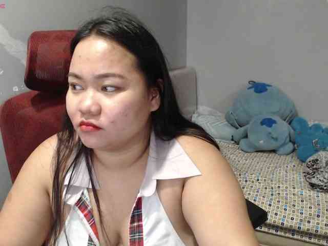 Model: BubbleButtPinay