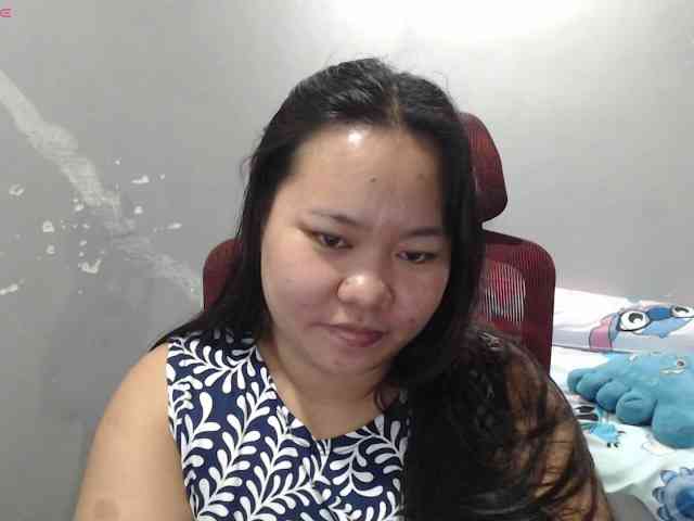 BubbleButtPinay webcam