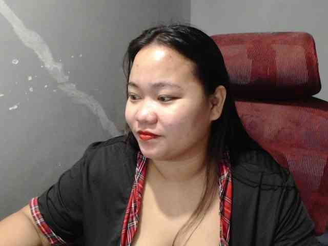 BubbleButtPinay webcam