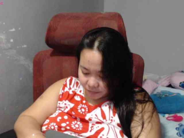 BubbleButtPinay webcam