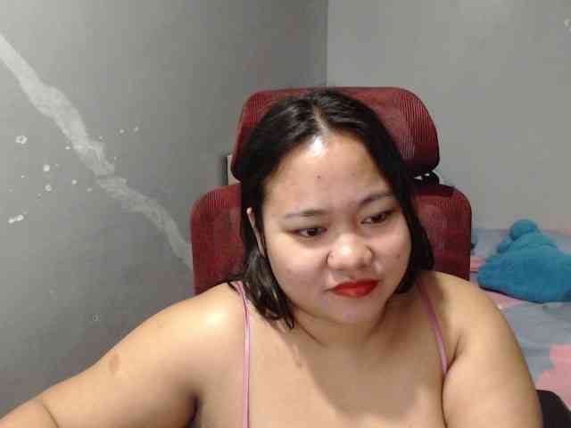 BubbleButtPinay webcam