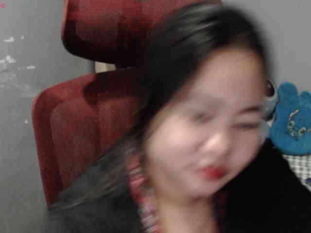 BubbleButtPinay webcam