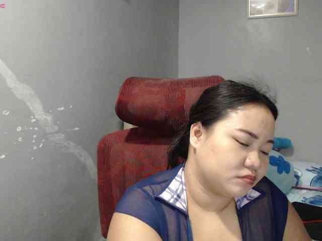 BubbleButtPinay webcam