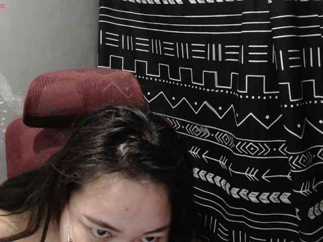 BubbleButtPinay webcam