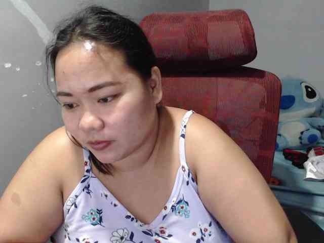 BubbleButtPinay webcam