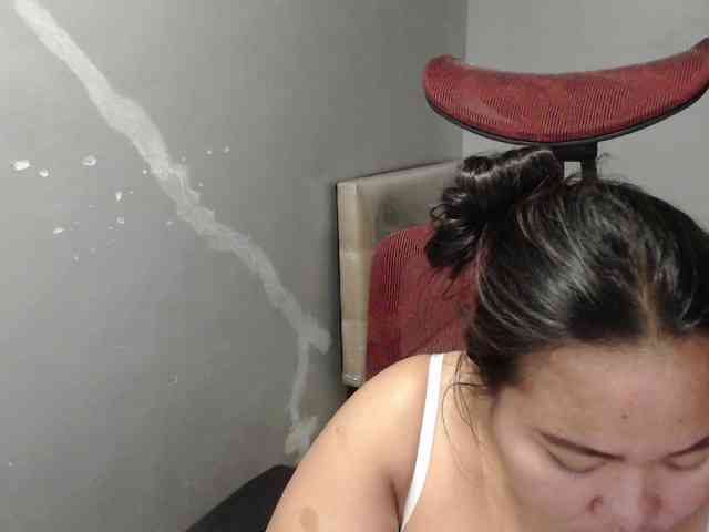 BubbleButtPinay webcam