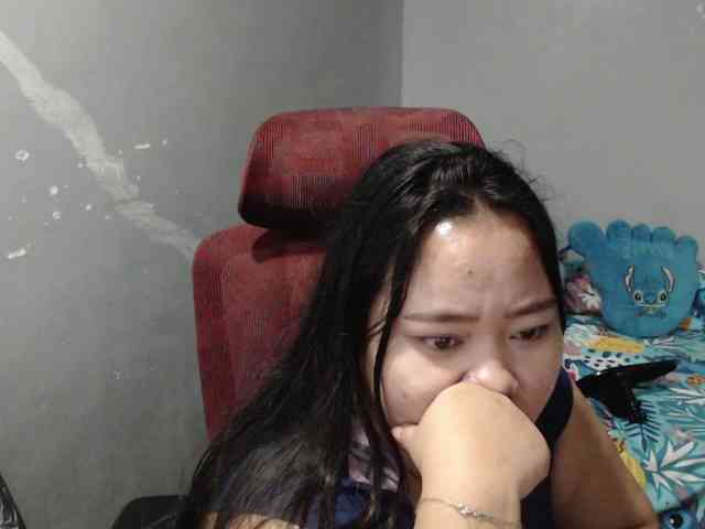 BubbleButtPinay webcam
