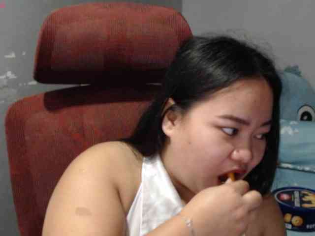 BubbleButtPinay webcam