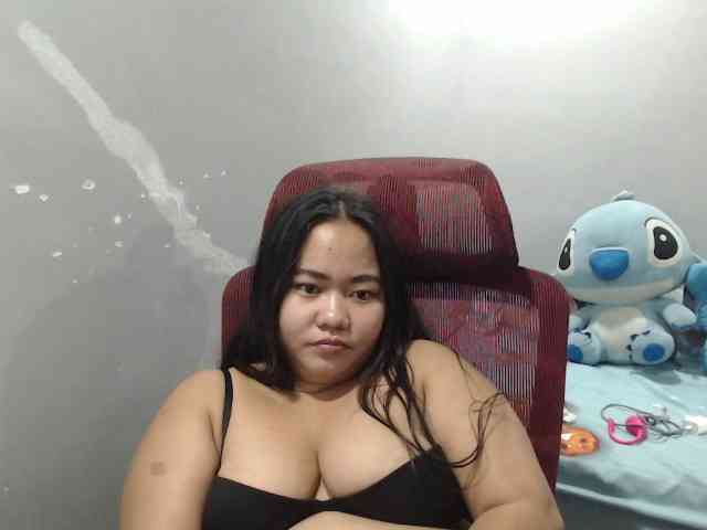 Model: BubbleButtPinay