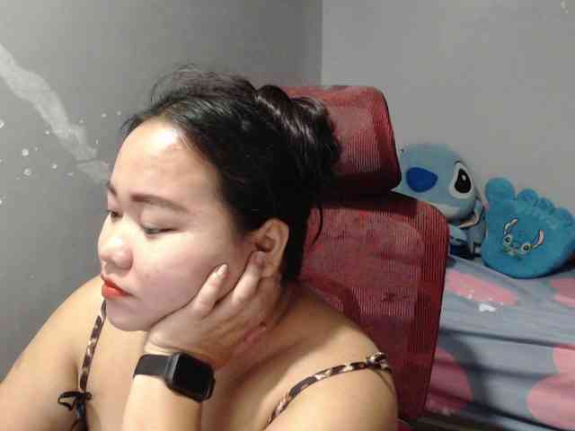 BubbleButtPinay webcam