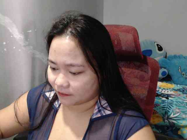 BubbleButtPinay webcam