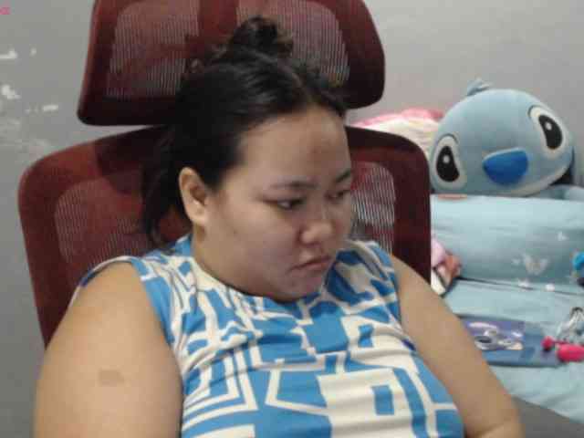 BubbleButtPinay webcam