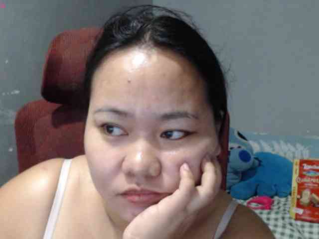 BubbleButtPinay webcam