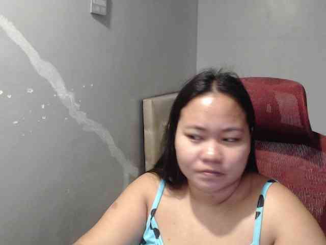 BubbleButtPinay webcam