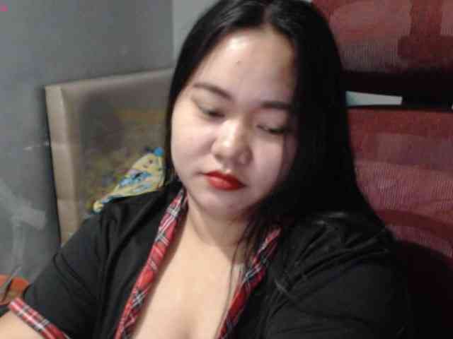 BubbleButtPinay webcam