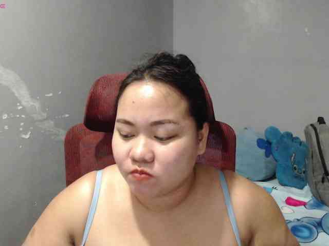 BubbleButtPinay webcam