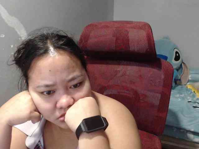 BubbleButtPinay webcam