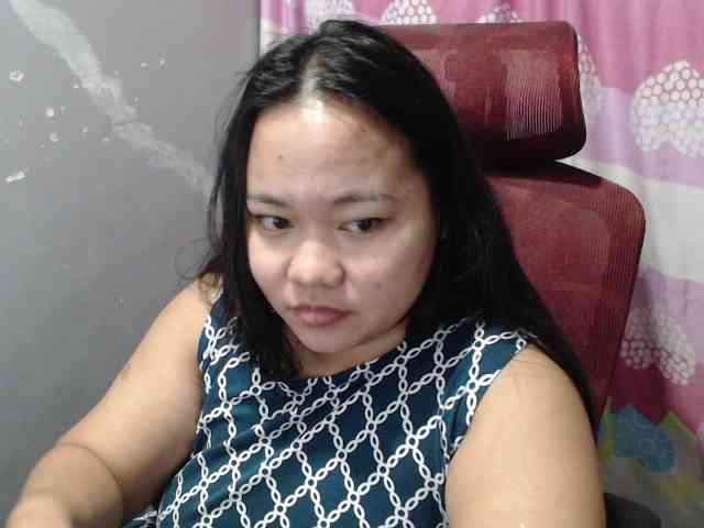 BubbleButtPinay webcam