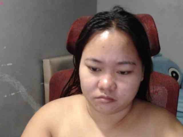 Model: BubbleButtPinay