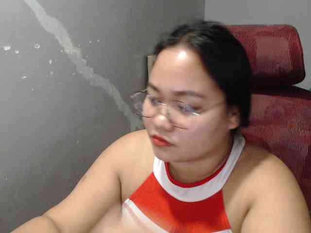 BubbleButtPinay webcam