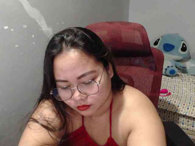 BubbleButtPinay webcam