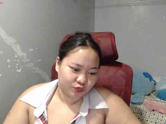 BubbleButtPinay webcam