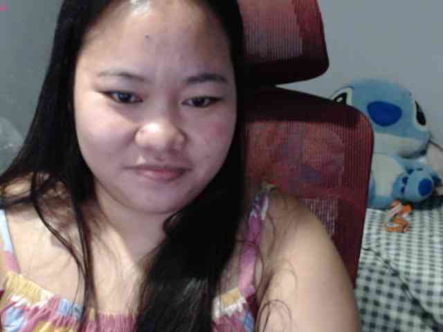 BubbleButtPinay webcam