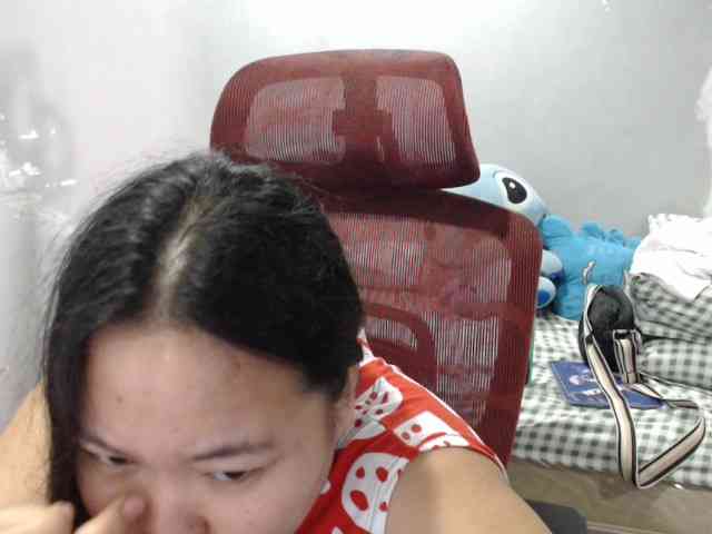 BubbleButtPinay webcam