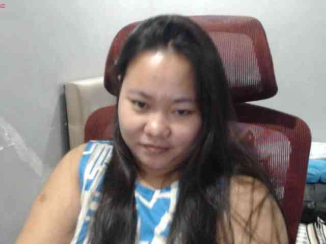 BubbleButtPinay webcam