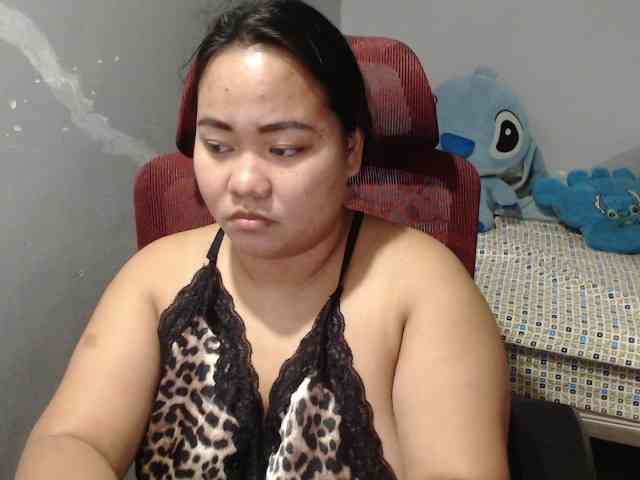 BubbleButtPinay webcam