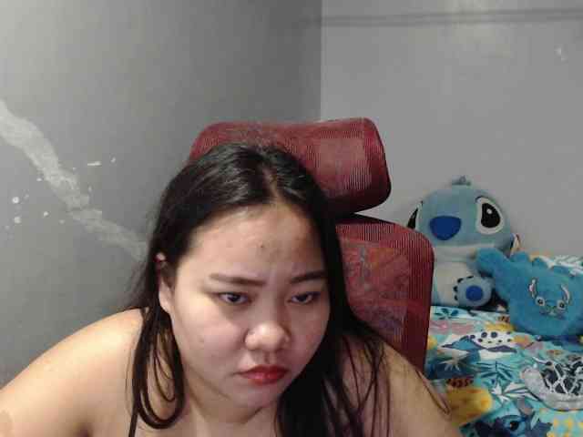 BubbleButtPinay webcam