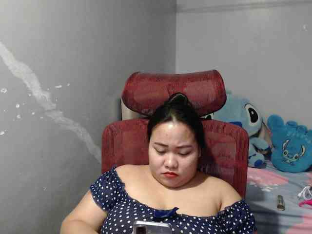 BubbleButtPinay webcam