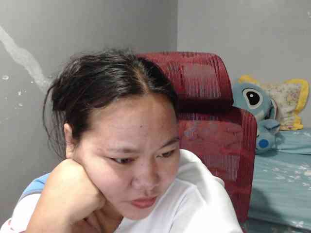 BubbleButtPinay webcam