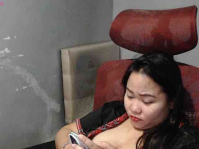 BubbleButtPinay webcam