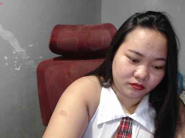 BubbleButtPinay webcam
