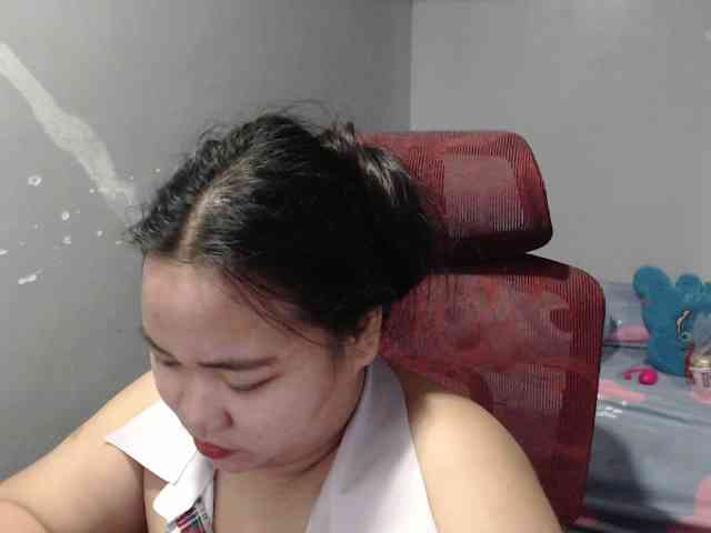 BubbleButtPinay webcam