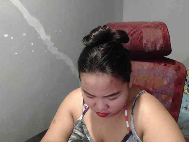 BubbleButtPinay webcam