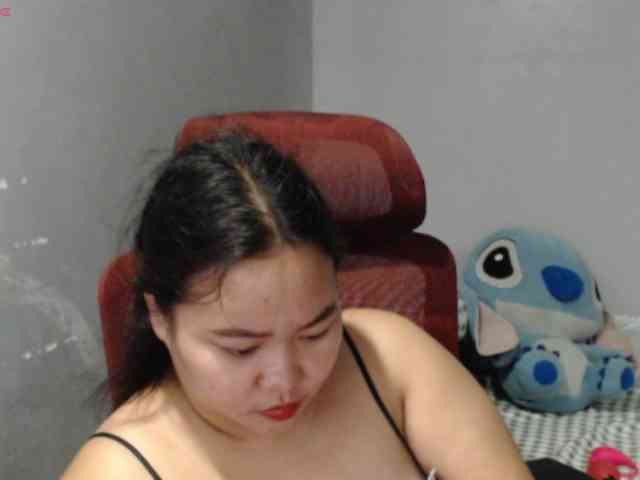 BubbleButtPinay webcam