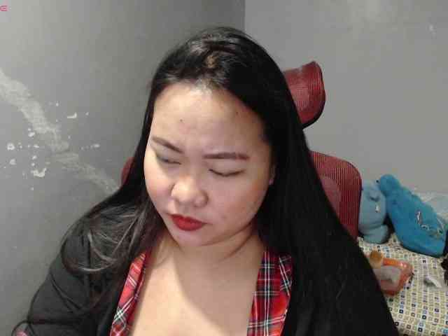 BubbleButtPinay webcam