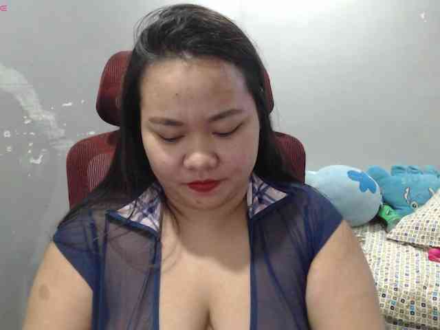 BubbleButtPinay webcam