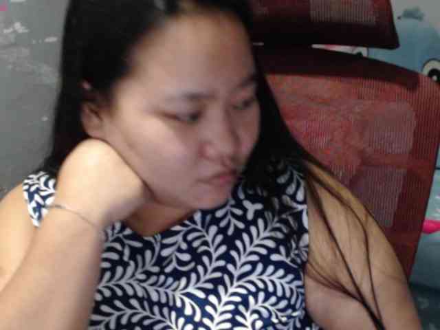 BubbleButtPinay webcam