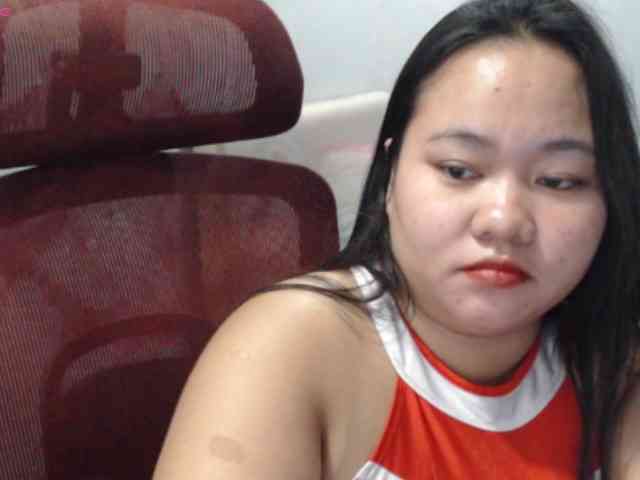 BubbleButtPinay webcam