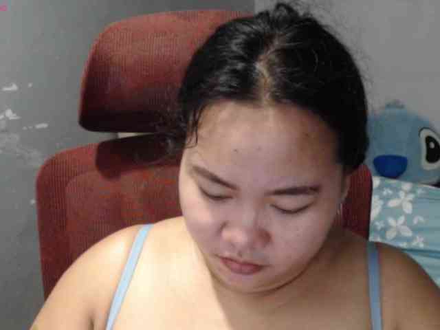 BubbleButtPinay webcam