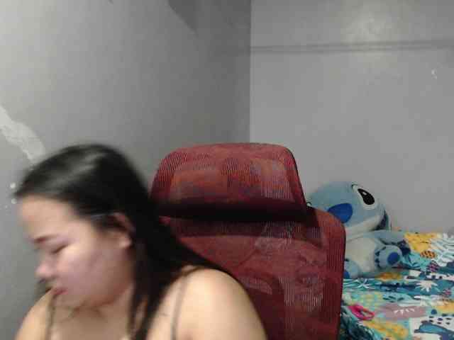 BubbleButtPinay webcam