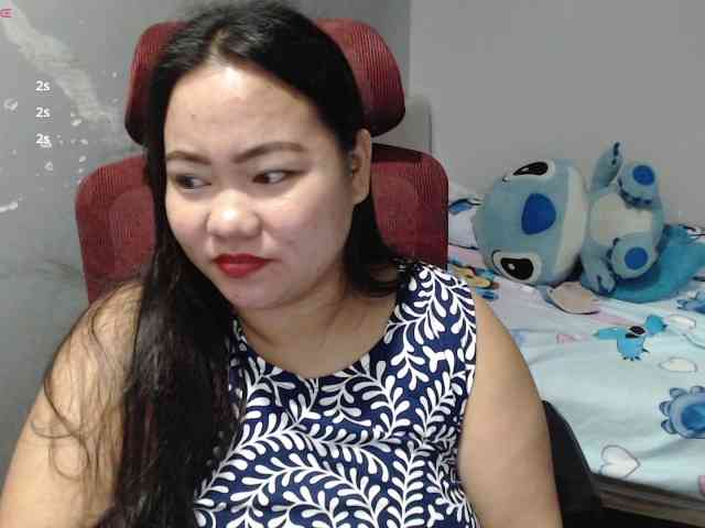 BubbleButtPinay webcam
