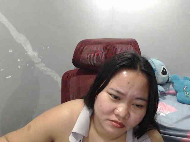 BubbleButtPinay webcam