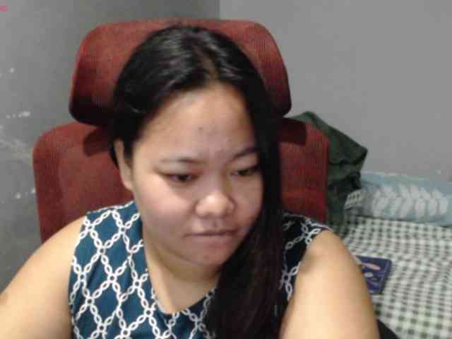 BubbleButtPinay webcam