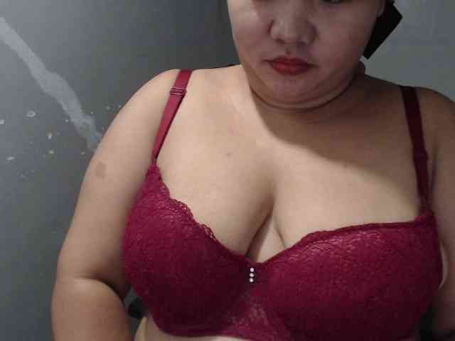 BubbleButtPinay webcam