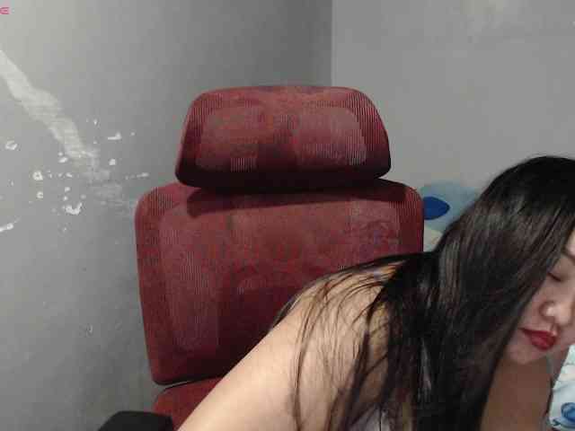 BubbleButtPinay webcam