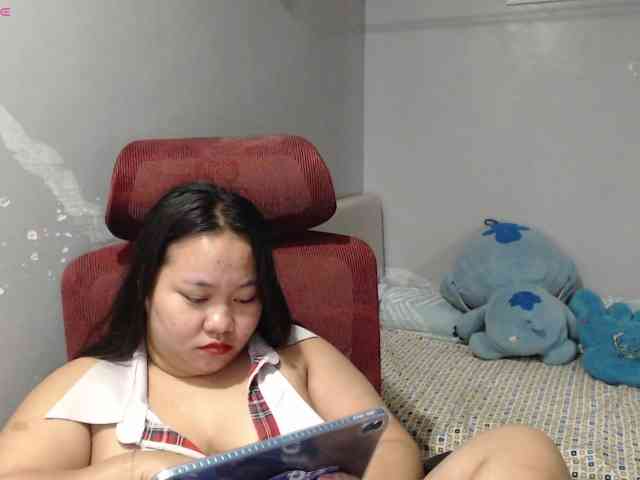 BubbleButtPinay webcam